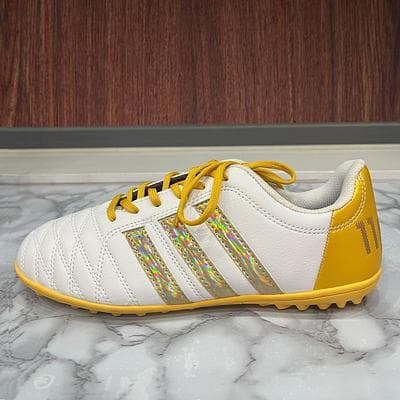 Giày Bóng Đá Toni - 11Pro (Đế Cao Su) - Màu Vàng